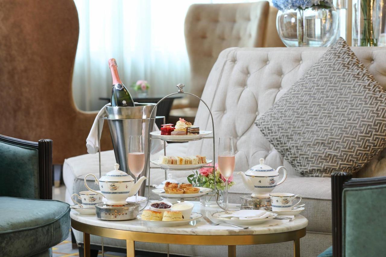 Отель The Ritz-Carlton, Куала-Лумпур Экстерьер фото Afternoon tea at the Mandarin Oriental, London