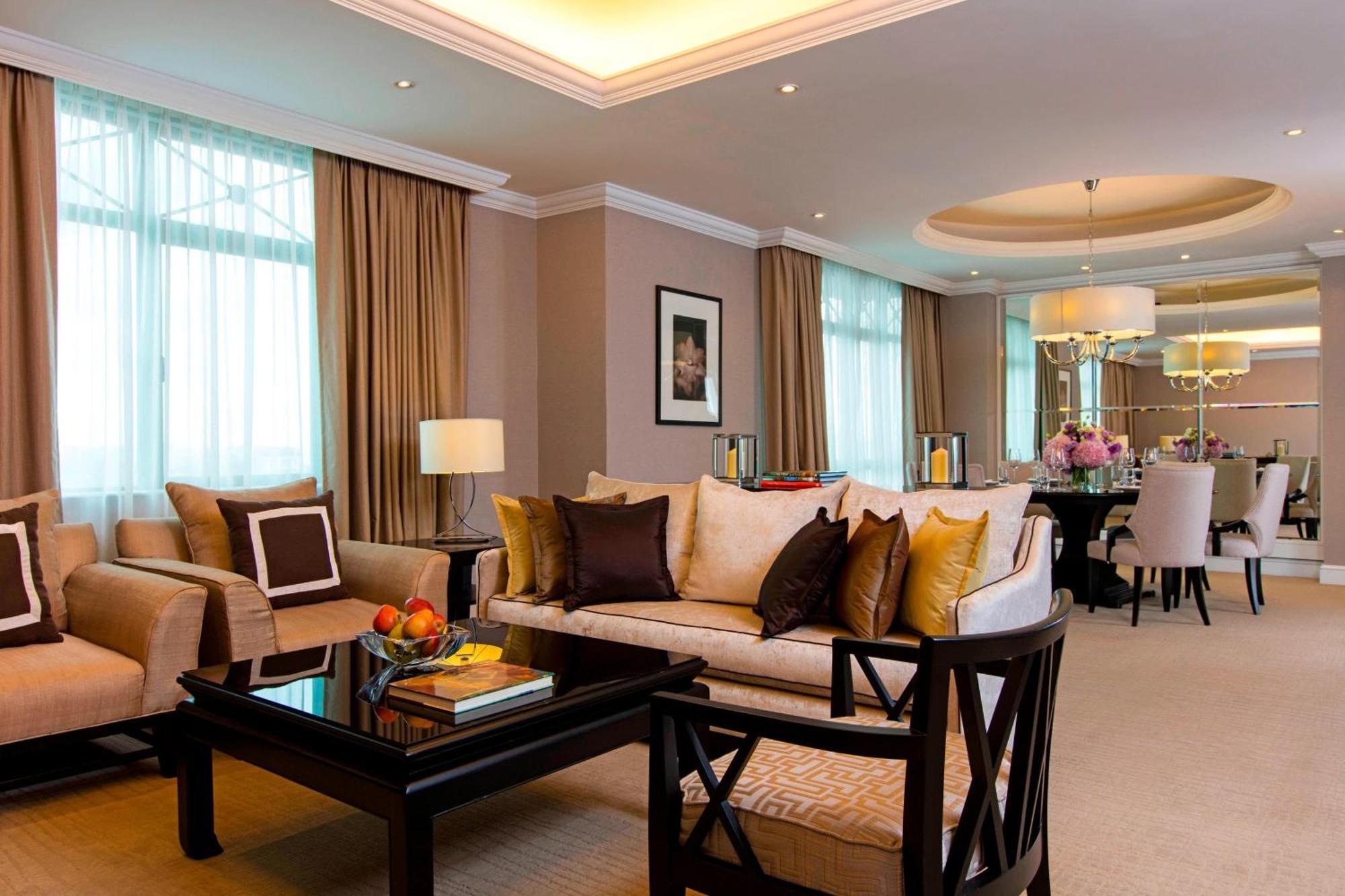 Отель The Ritz-Carlton, Куала-Лумпур Экстерьер фото A suite at the Shangri-La Hotel, Kuala Lumpur